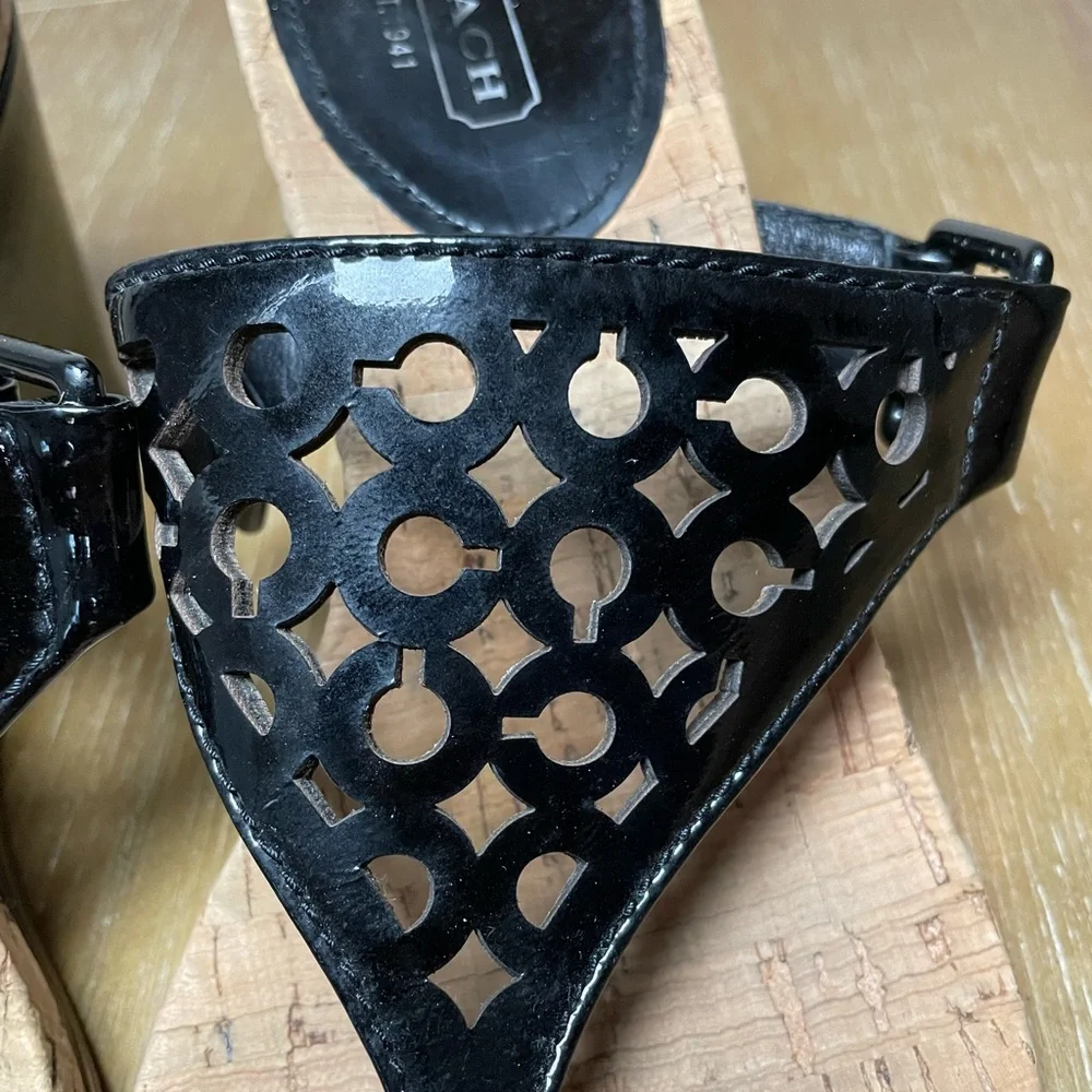 Coach Brookk Black Patent Leather Cork Wedge Sandals Signature Logo Size 7.5B